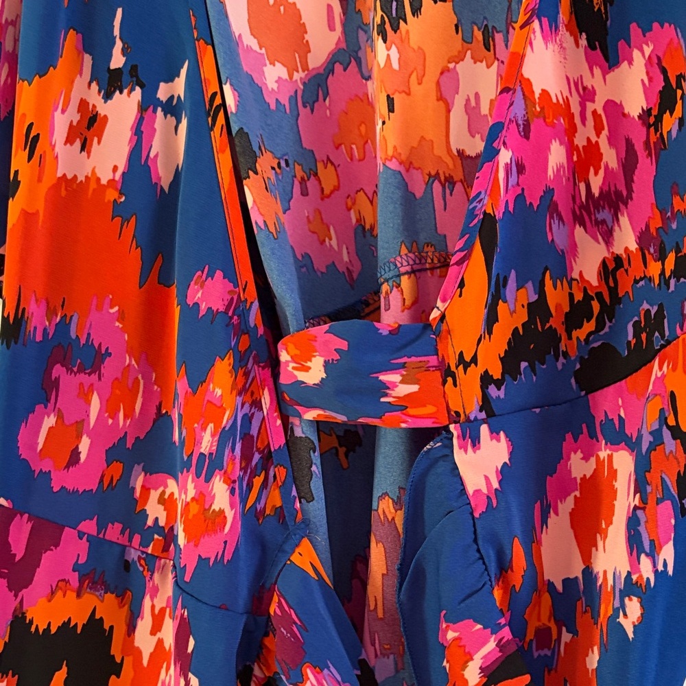 Colorful Abstract Print Wrap Dress - Picture 6 of 7